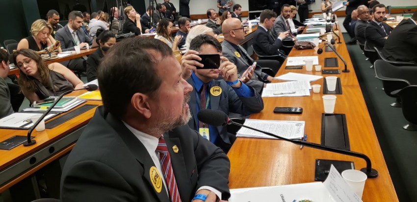 ANDRE GUTIERREZ PRESIDENTE DA COBRAPOL NA COMISSÃO ESPECIAL DEFENDENDO A MANUTENÇÃO DOS DIREITOS DAS FORÇAS DE SEGURANÇA