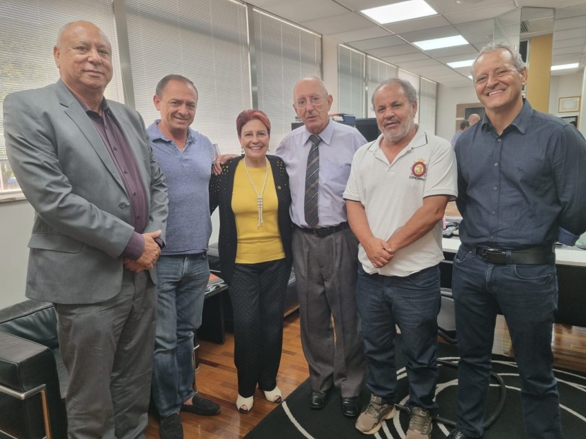 PRESIDENTES E DIRETORES DO SINPOL CAMPINAS E RIBEIRÃO PRETO SE REÚNEM COM A DEPUTADA EDNA MACEDO