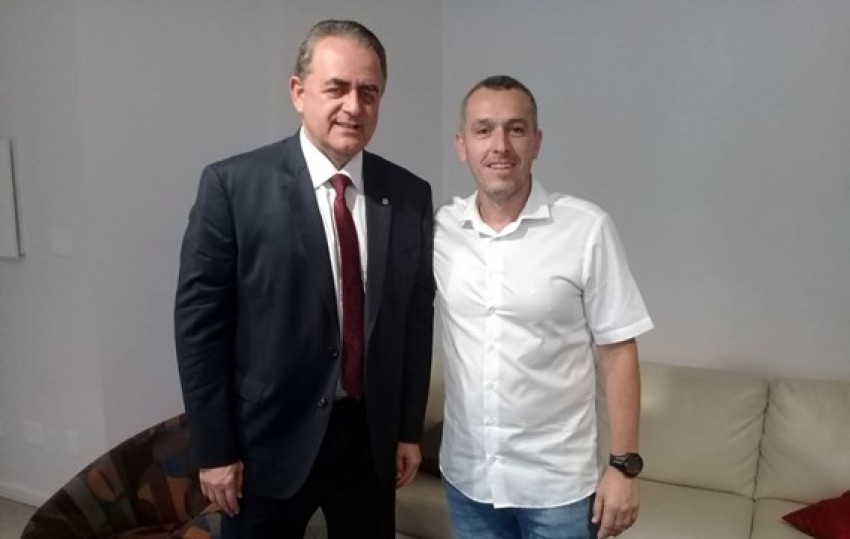 EM VISITA AO SINPOLSAN, DEPUTADO RECONHECE SUCATEAMENTO E GARANTE APOIO
