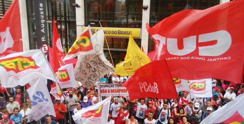 A FEIPOL SUDESTE E SEUS SINDICATOS FILIADOS PROTESTAM CONTRA MAIS ARROCHO SALARIAL 